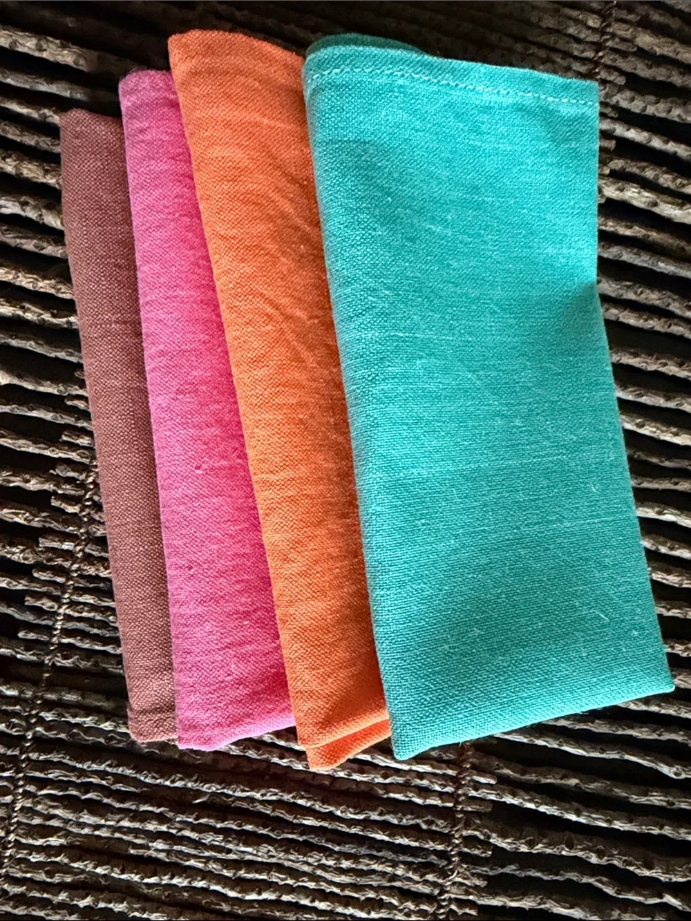 VTG Linen Table Napkins Vibrant  Set of 4